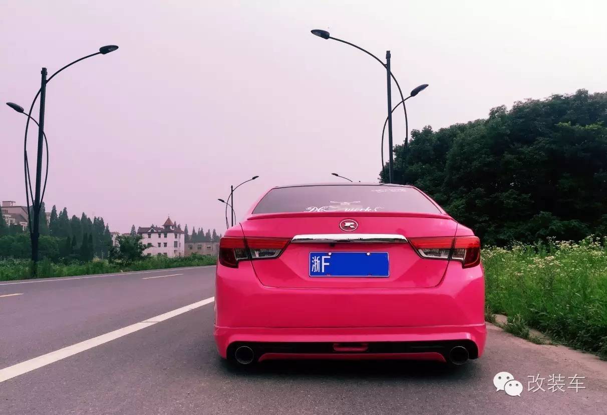 爱改装的妹子 骚粉锐志改装案例