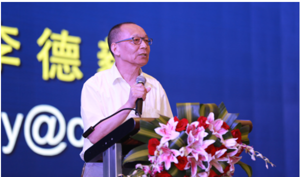 保千里打令唐畅谈中国智能汽车驾驶产业发展新未来