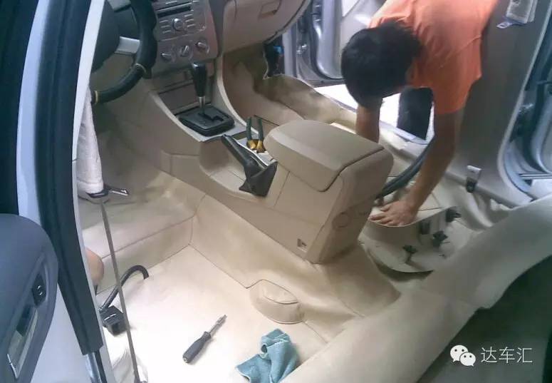 别再作了，这5种汽车用品打死也别买！