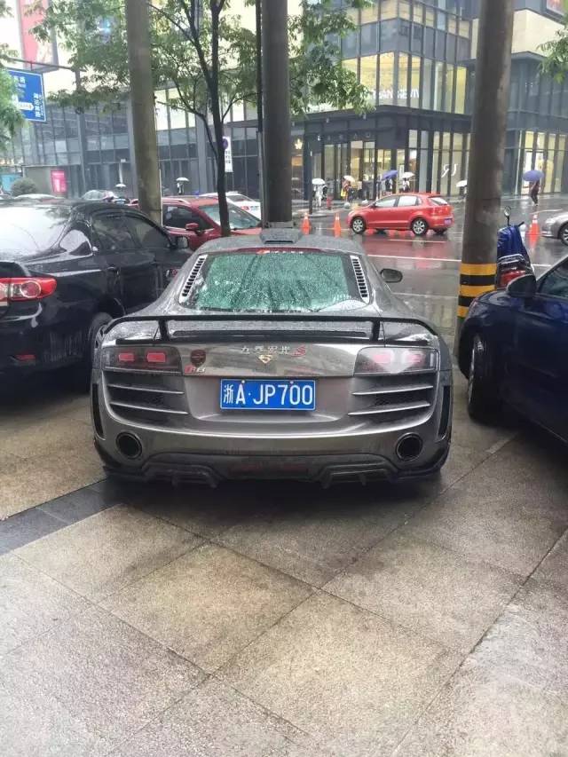 不是豪车 还真不敢贴上这四个字