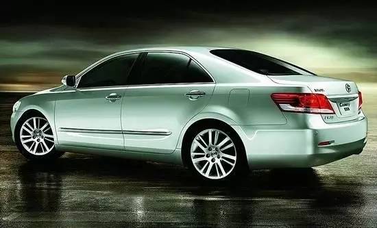 辨别汽车膜的防晒效果？这招屡试不爽！！