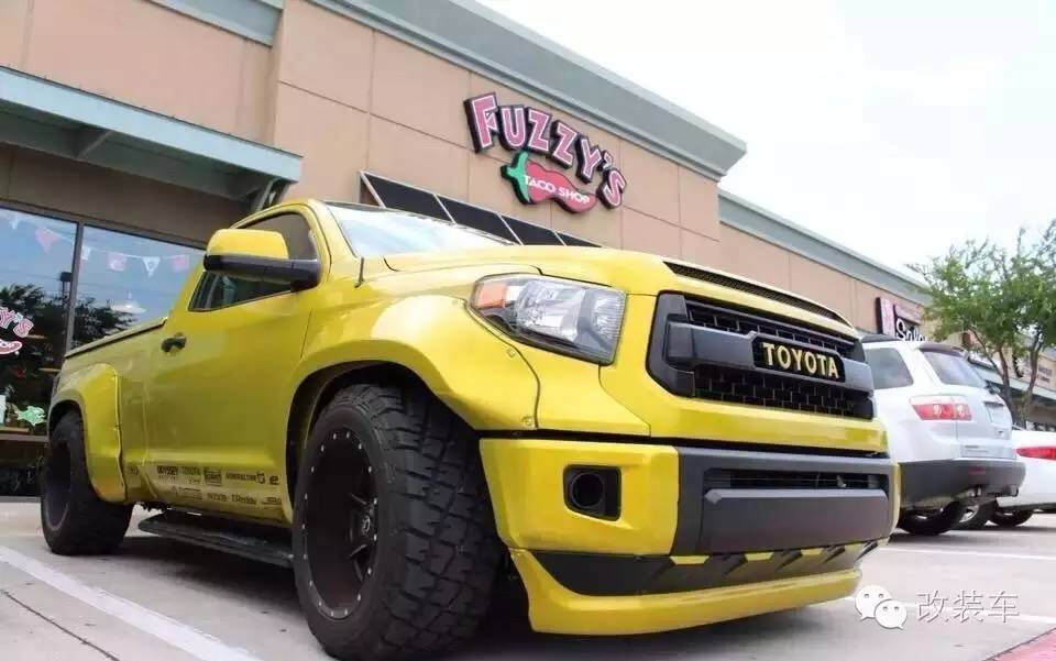 霸气外露的丰田坦途 这是皮卡还是坦克？