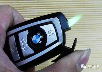 无钥匙启动的汽车，钥匙没电了咋办？