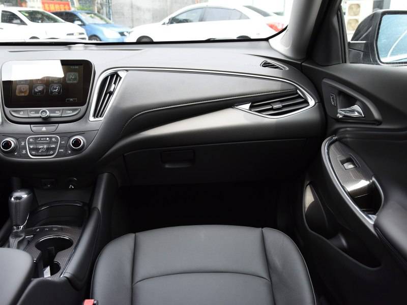 17万就能拿下省油的B级车 远离皮薄烧机油！