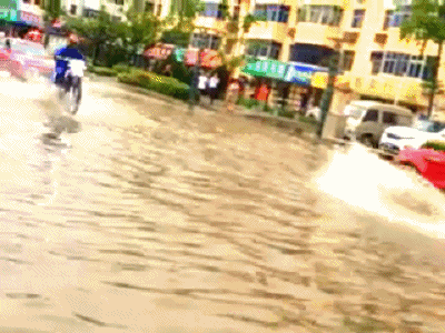 在海里开车是怎样一种感受？