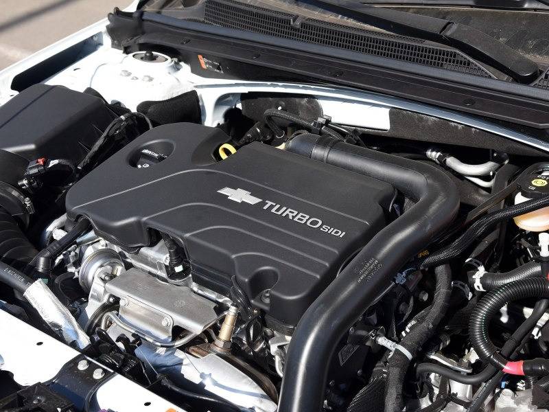 17万就能拿下省油的B级车 远离皮薄烧机油！