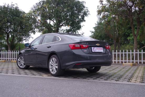 17万就能拿下省油的B级车 远离皮薄烧机油！