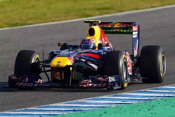 为这台上路F1赛车 阿汤哥也低头