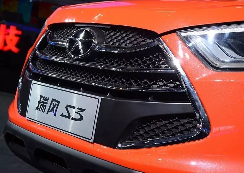 新生代挑战老大哥 自主小型SUV谁来掌门？