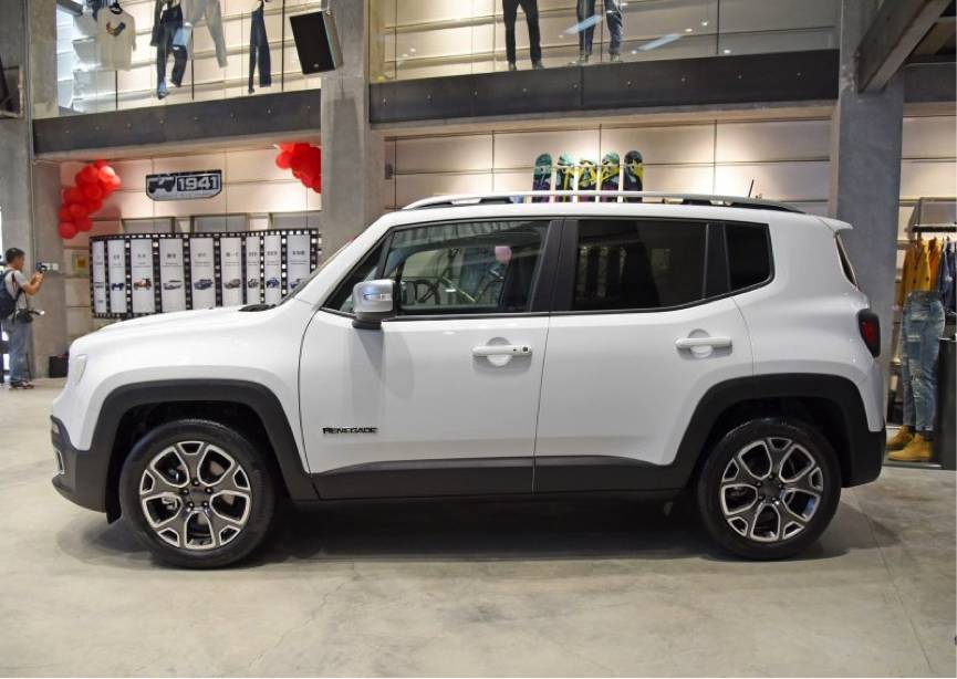 昂科拉VS自由侠 回锅肉和小鲜肉谁是你的菜？