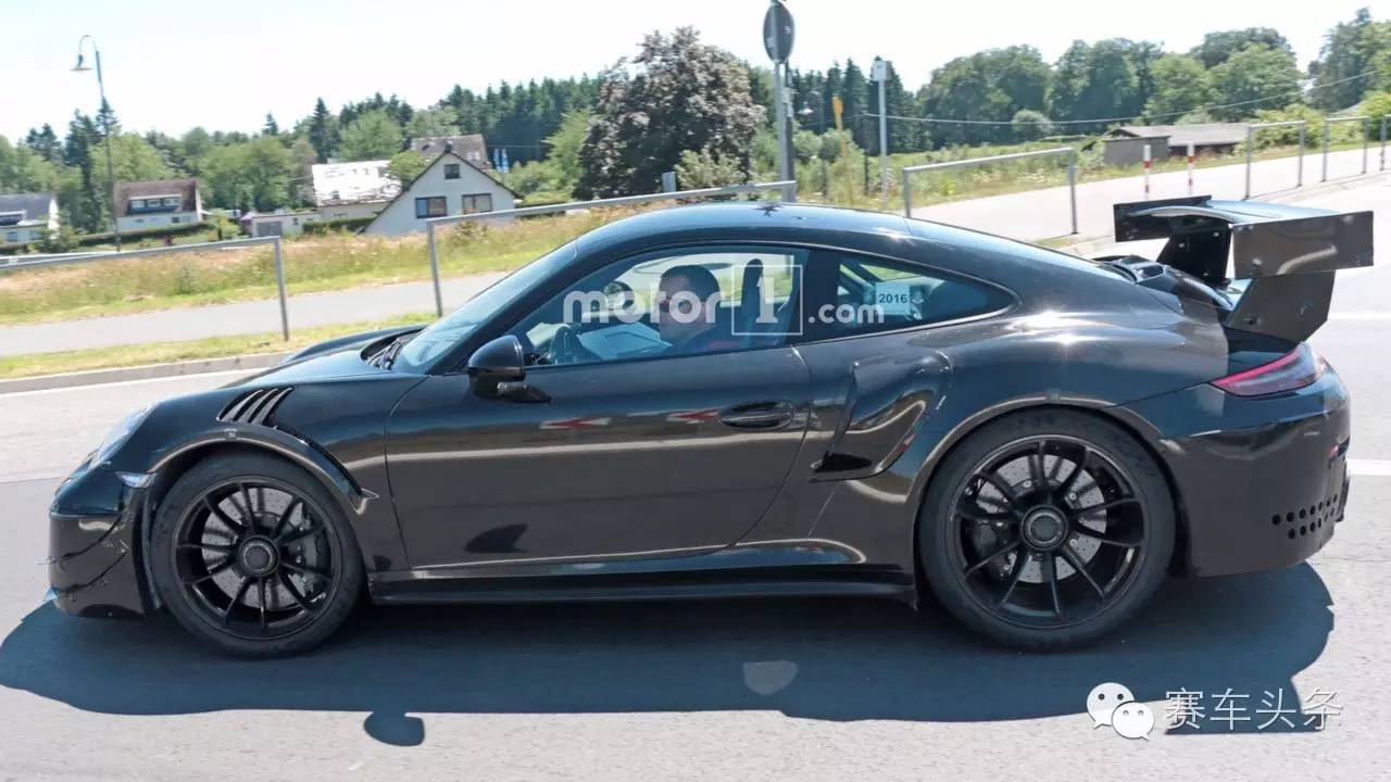 重量级绝唱！700马力保时捷911 GT2 RS