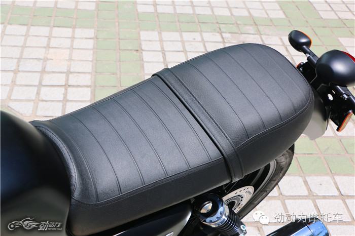 摩托古兹V7Ⅱ 高端复古圈又一新宠