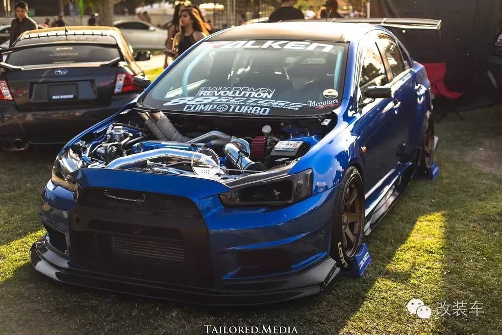 山路活捉两部EVO 其中一个还是独眼龙