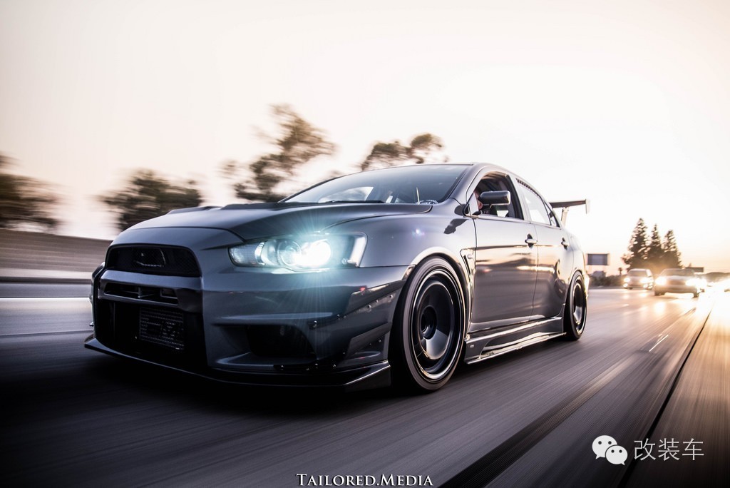 山路活捉两部EVO 其中一个还是独眼龙