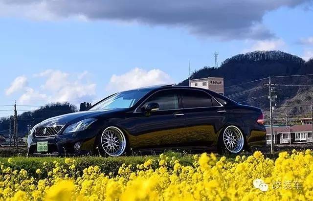 如果老爸不让你买GTR 把家里的皇冠拿来改