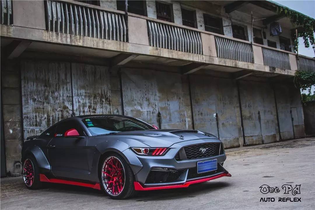 宽体烈焰 这样的野马才是真正的战士