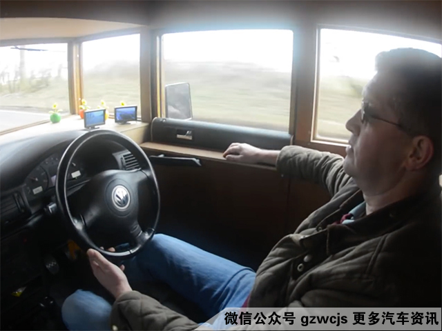 中国帕萨特装成官车 外国把帕萨特改成房车