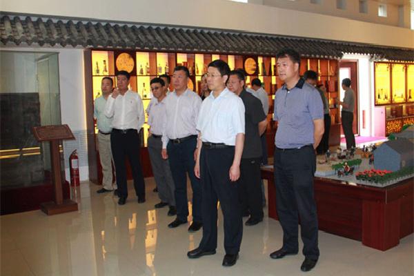 省工信厅厅长朱天舒到榆树环城工业集中区调研企业转型升级工作