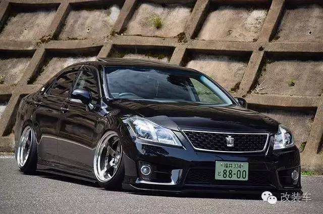 如果老爸不让你买GTR 把家里的皇冠拿来改