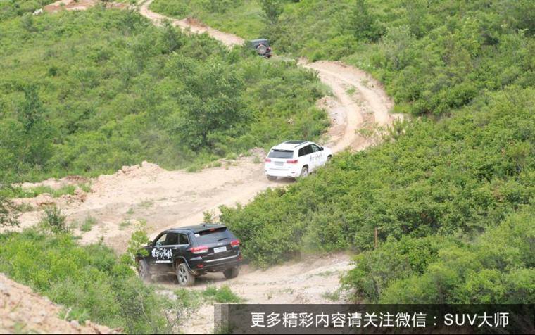 穿着西装去越野 试驾2016款大切诺基