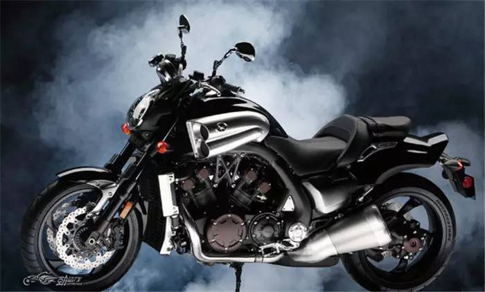 男人的梦想坐骑 雅马哈V-max大魔鬼