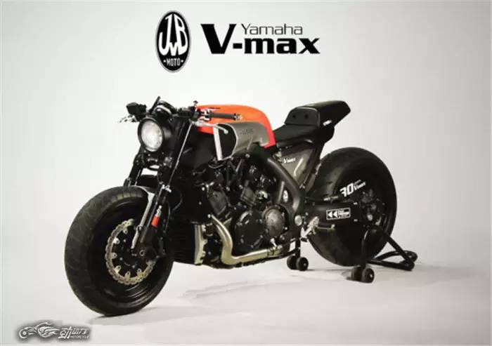 男人的梦想坐骑 雅马哈V-max大魔鬼