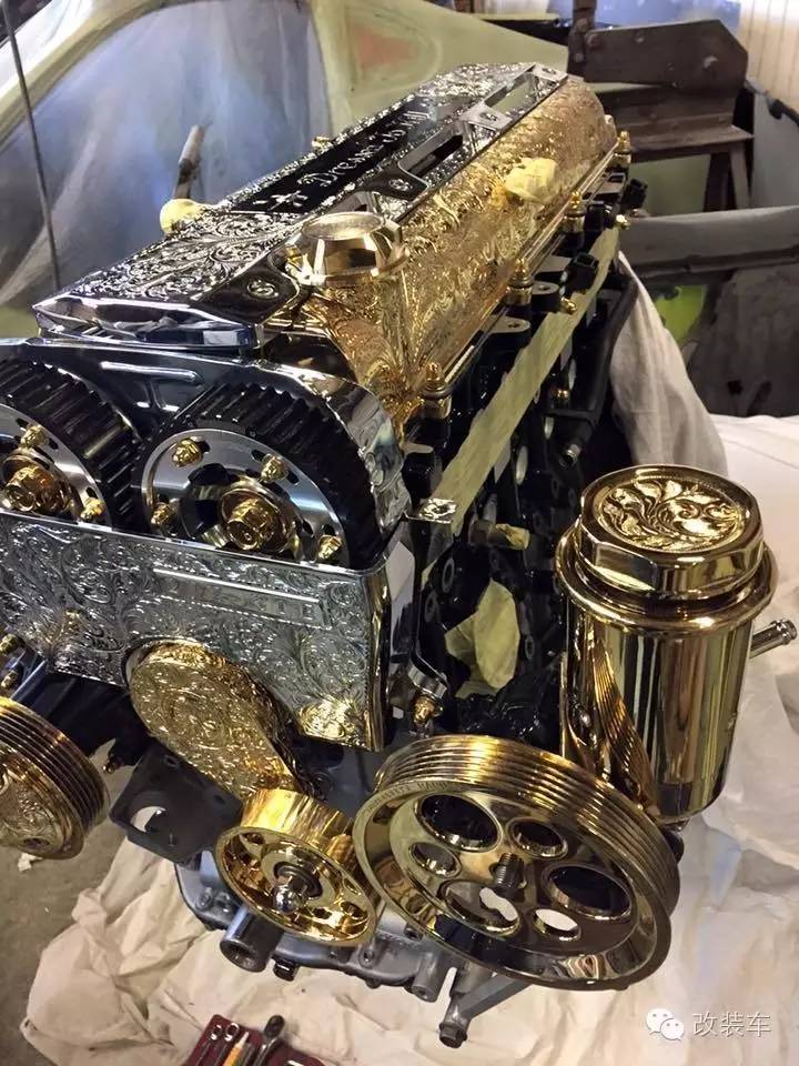 超级土豪用24K黄金改装2JZ发动机