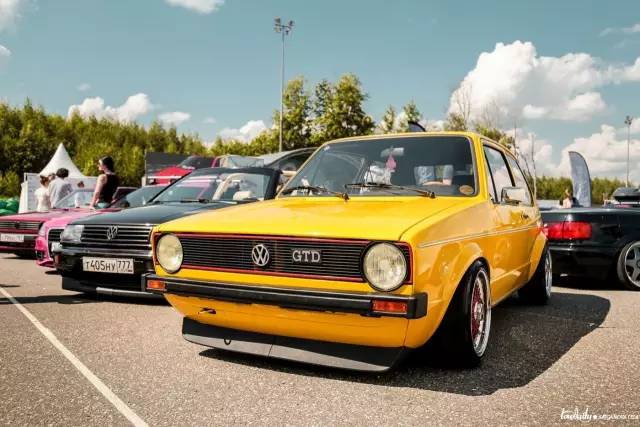 战斗民族的车友聚会竟然如此小清新！