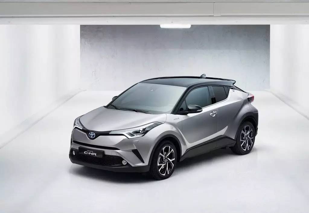 犀利新境界 丰田发布小型SUV C-HR官图