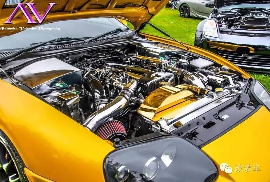 超级土豪用24K黄金改装2JZ发动机