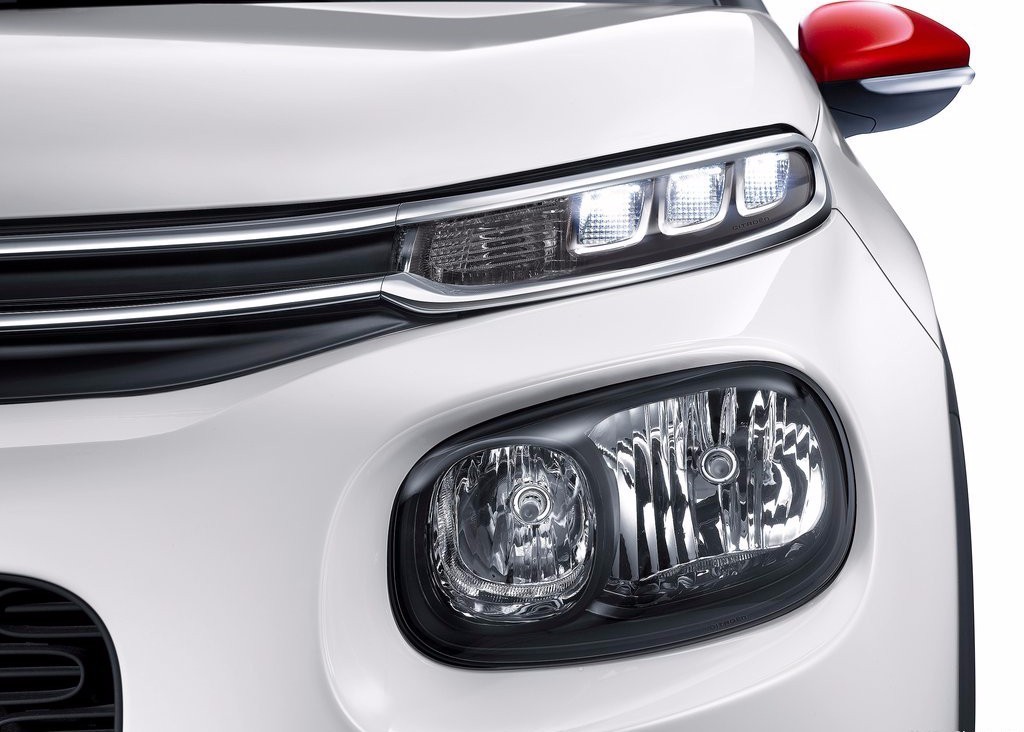 小型SUV再添猛将 雪铁龙发布C3官图