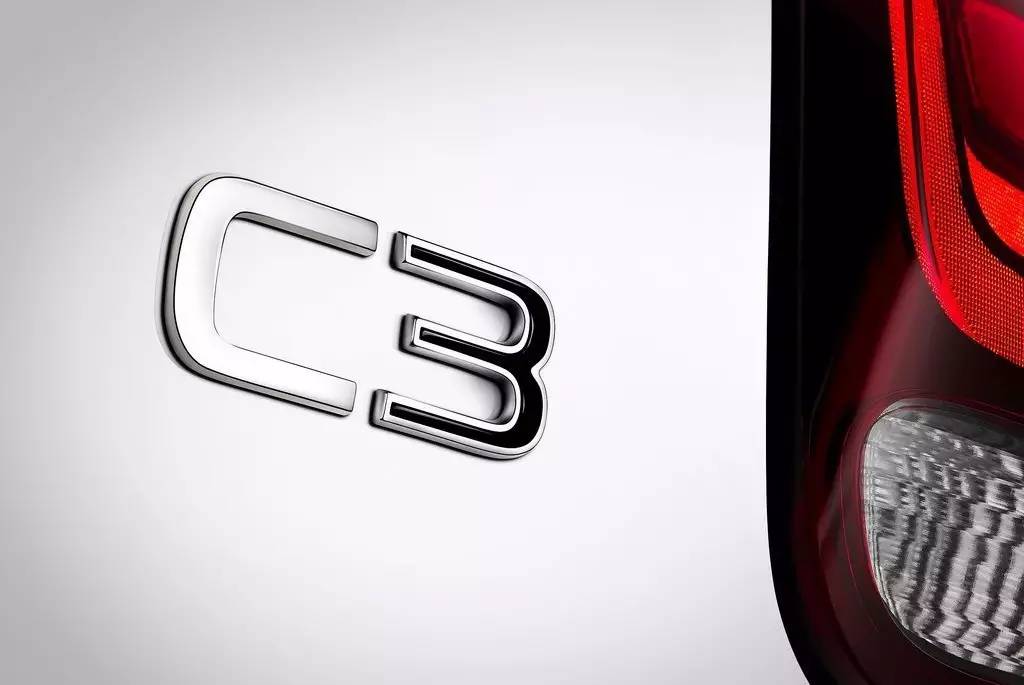 小型SUV再添猛将 雪铁龙发布C3官图