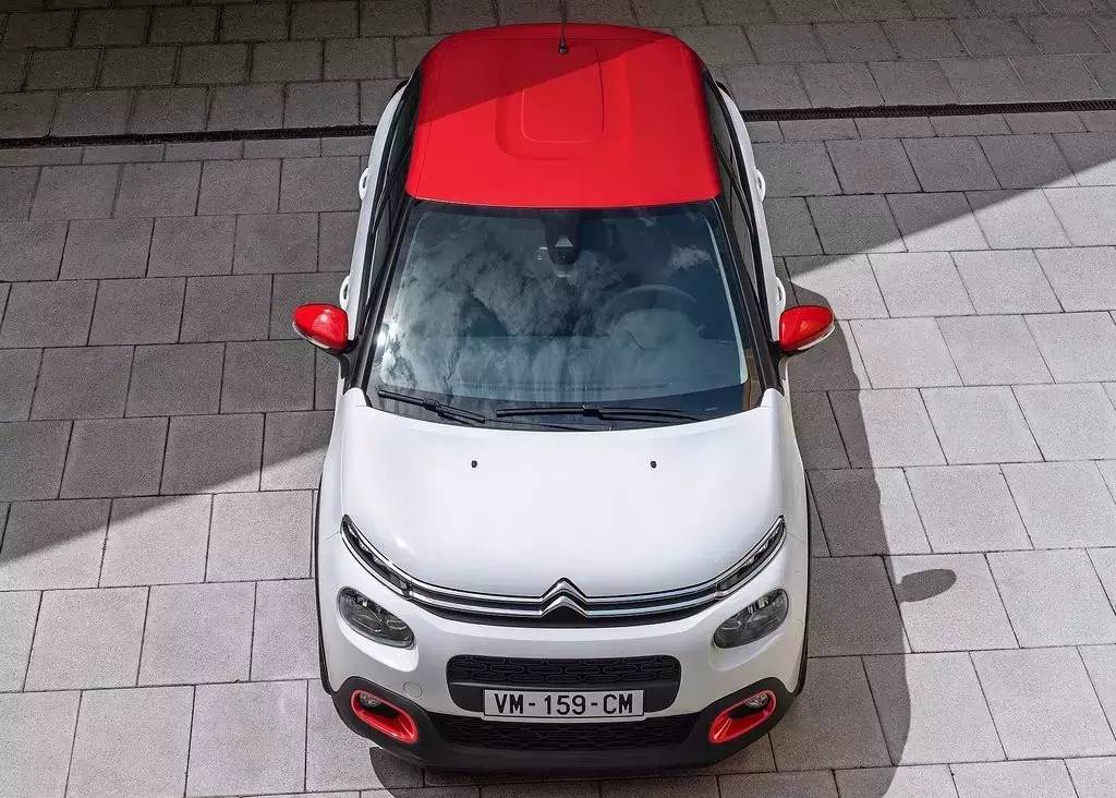 小型SUV再添猛将 雪铁龙发布C3官图