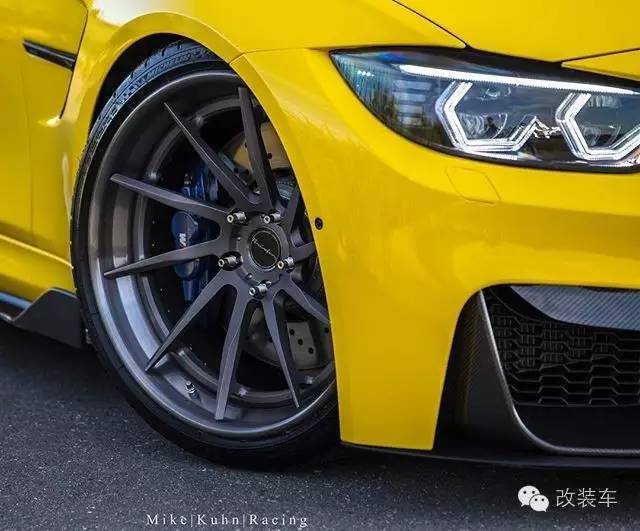 爱上这么黄的宝马M3 内心一定很暴力！