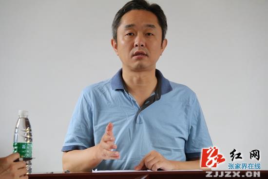 桑植县委书记刘卫兵做一名合格的农村党员