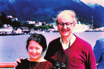 张充和与傅汉思老年合影,摄于1985年.