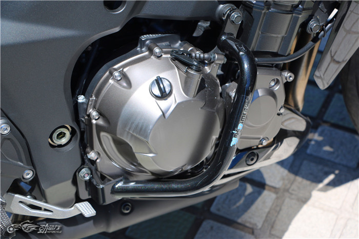 实用与美观兼得 改装川崎Z1000