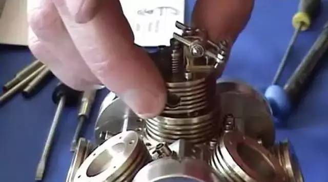 你见过精细的W32发动机吗？