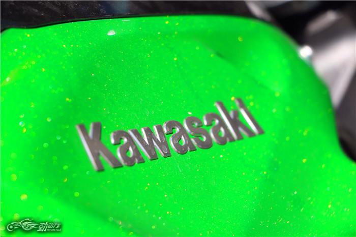 实用与美观兼得 改装川崎Z1000