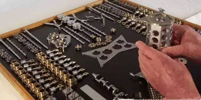 你见过精细的W32发动机吗？