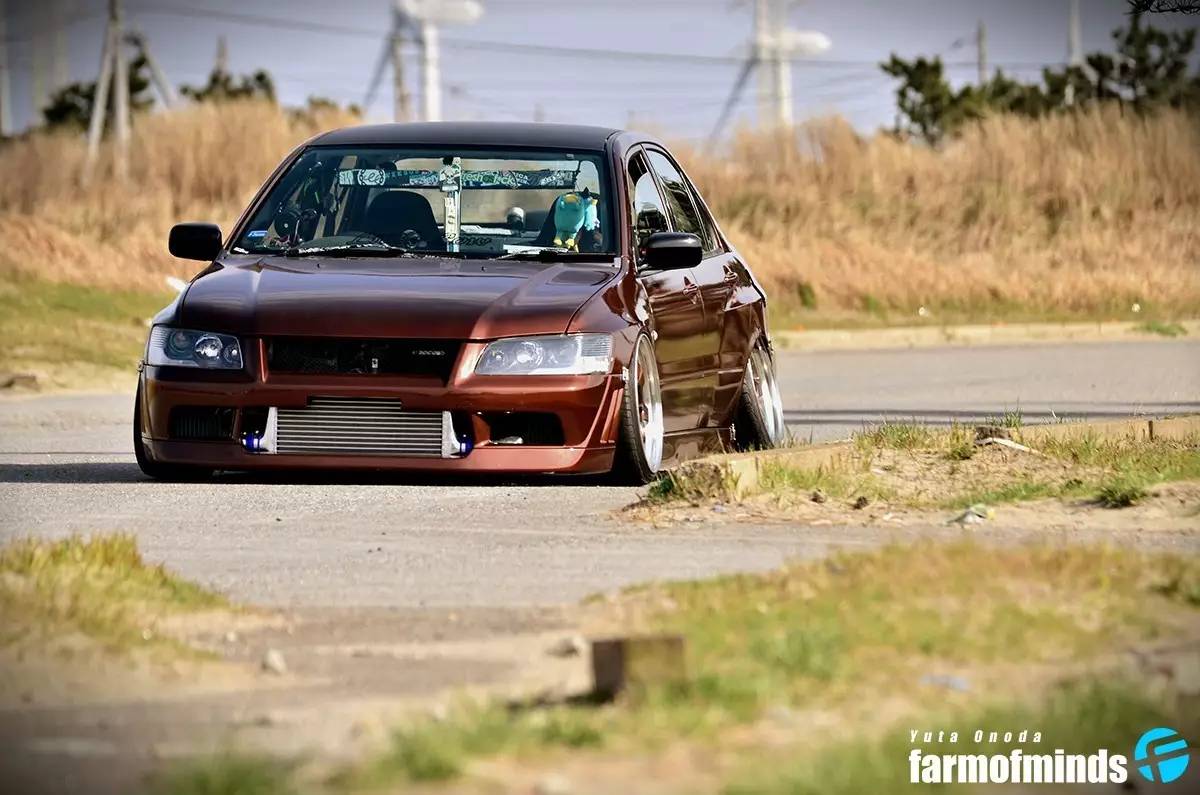 看到挂挡杆这么长 就知道这部三菱有点浪！