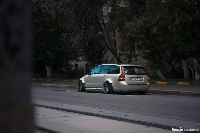 旅行版车型少数派报告 沃尔沃V50改装案例