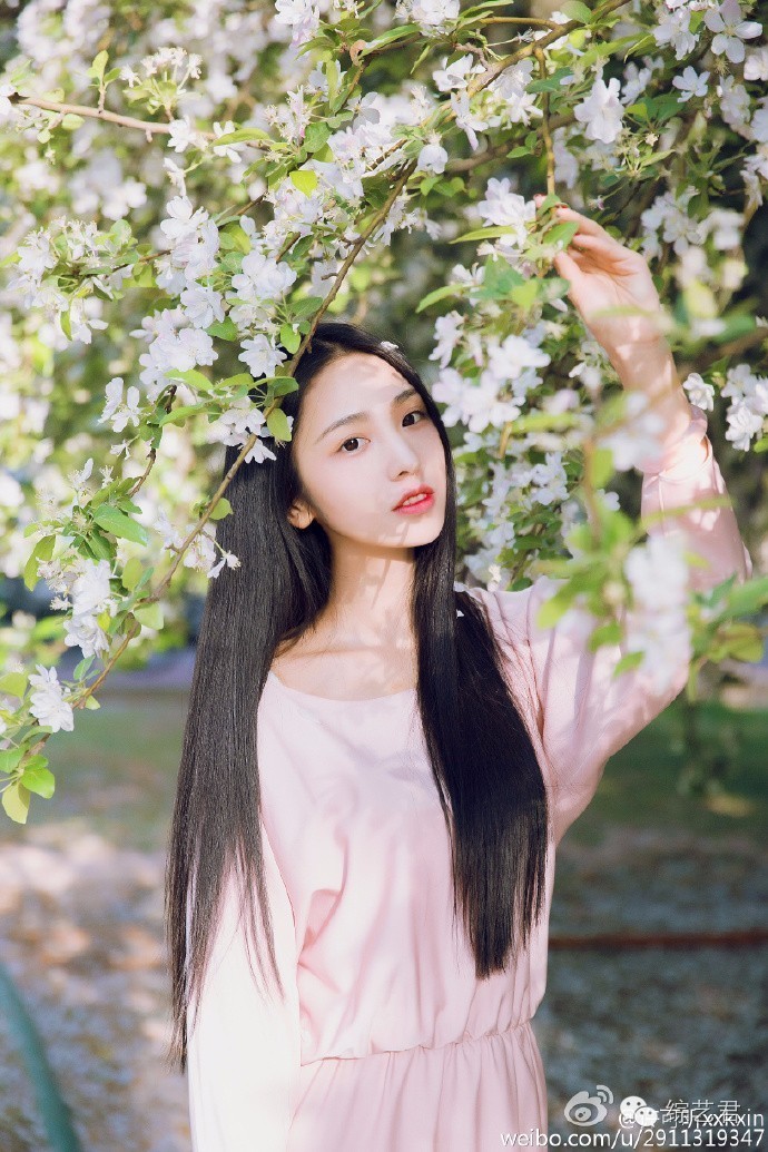 马卷卷林悦熊栩嘉不过现在也才仅仅是海选,要知道王校长这葫芦里到底