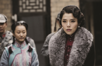 > 正文     已故导演路学长生前策划的唯一一部电视剧,妻子李佳璇任总