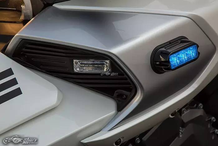 海外试驾——庞巴迪F3-P警车