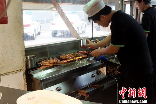 厨房美食光看图文还是难体验,如果有兴趣,大家看看就近有哪家木屋烧烤