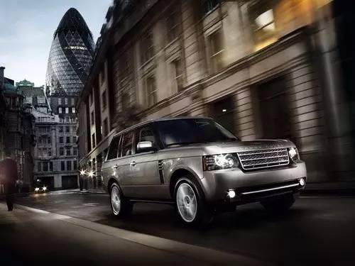 除了菲利普亲王 一直陪女王的居然还有它