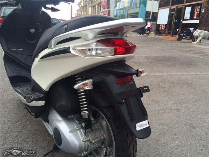 小奢华：比亚乔FLY150