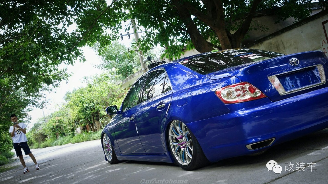 蓝色姿态控 丰田姥姥锐改装案例