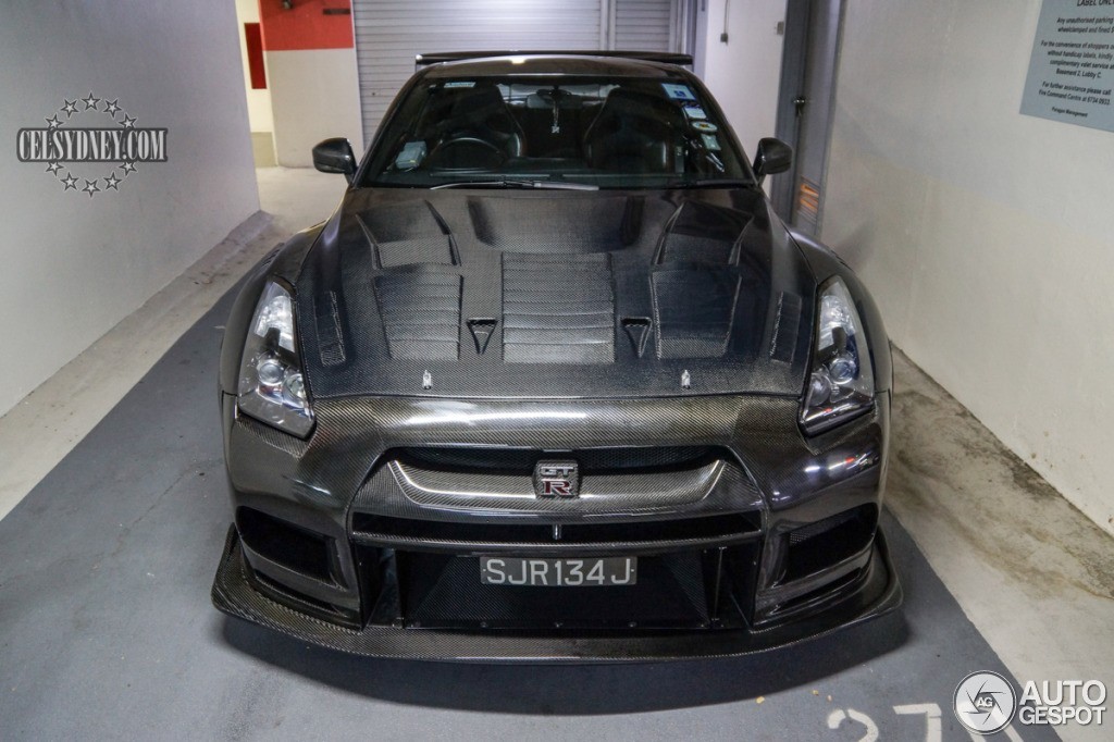 全碳NSX vs 全碳GTR 谁才是东瀛黑武士